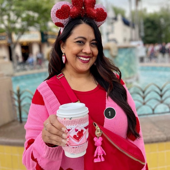 collector’s Minnie Mickey bag charm from BaubleBar in blue polka dot, new no box - Picture 10 of 14